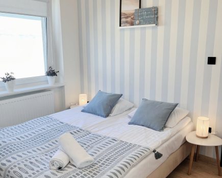 7b4b1a2c-10ce-435e-aea7-ac1ca58e27e6