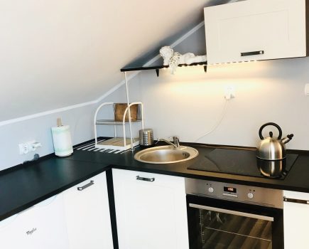 a5f942ba-6883-4f0e-8b33-dd3b212a46ef